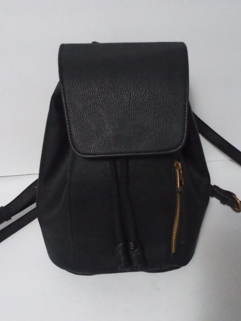 EUC Universal Thread Backpack